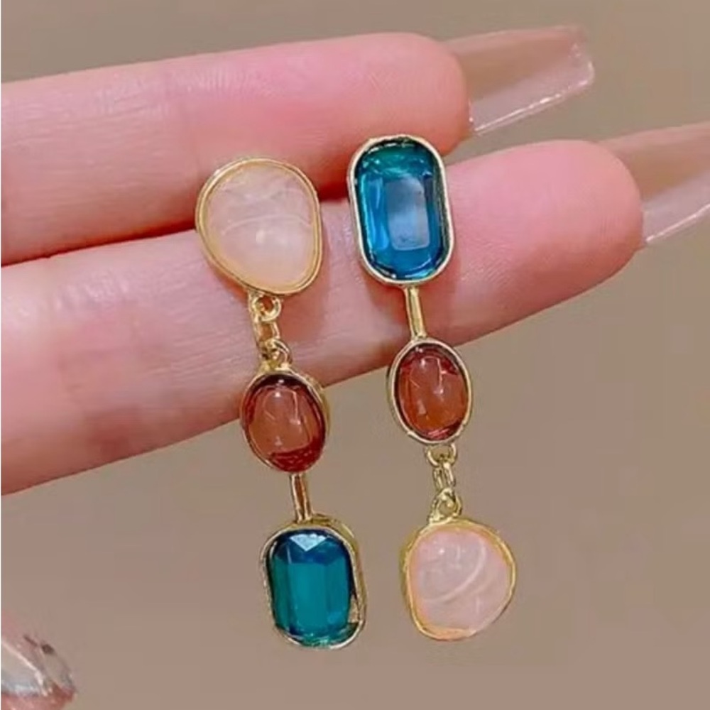 Elegant Multicolor Drop Earrings NWOT